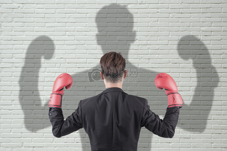 凉是凉了，但不是你要的秋凉！今晚至后天，梅州有大雨...